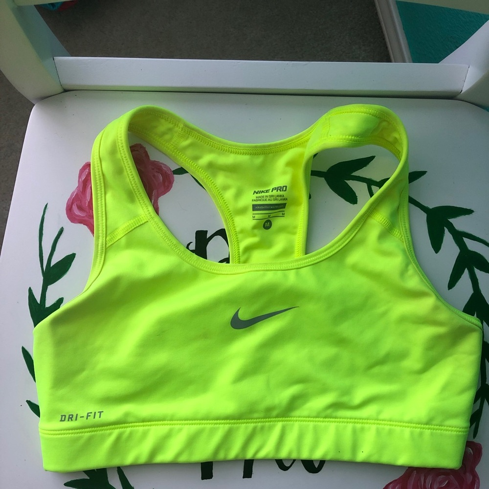 Nike Pro Sports Bra